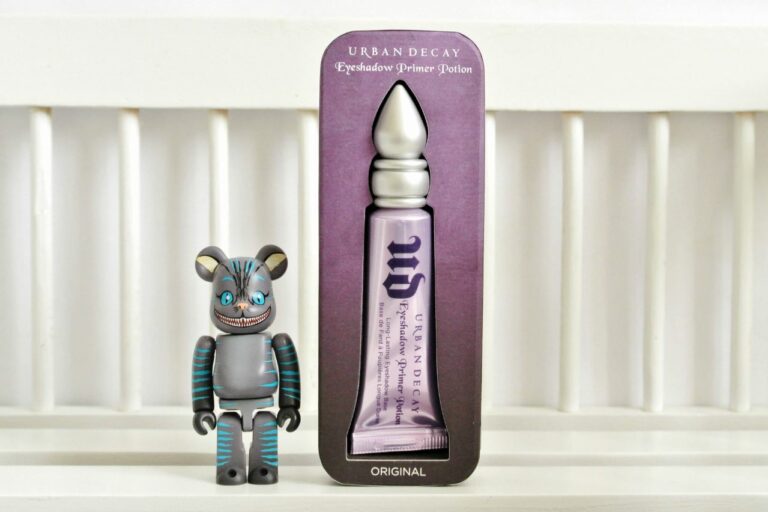La base à paupières Urban Decay pour fixer tous vos fards un indispensable