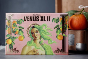 La palette d'ombres à paupières Venus XL II de Lime Crime