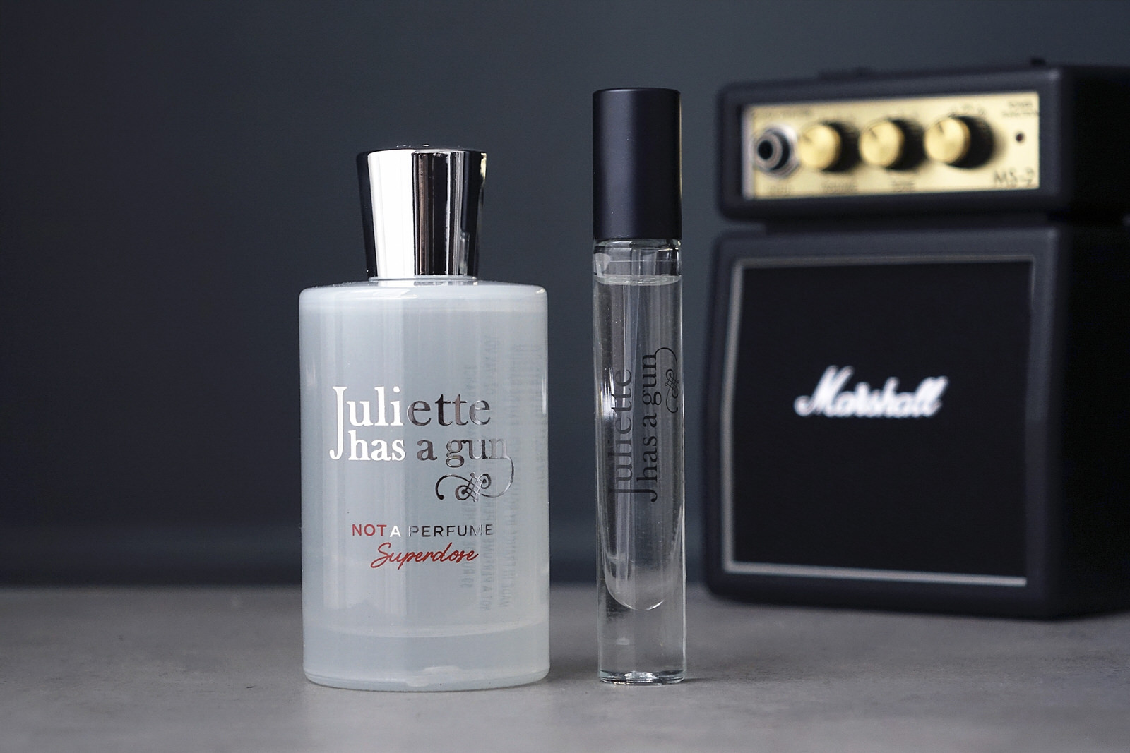 Le nouveau parfum Not a Perfume Superdose de Juliette has a gun