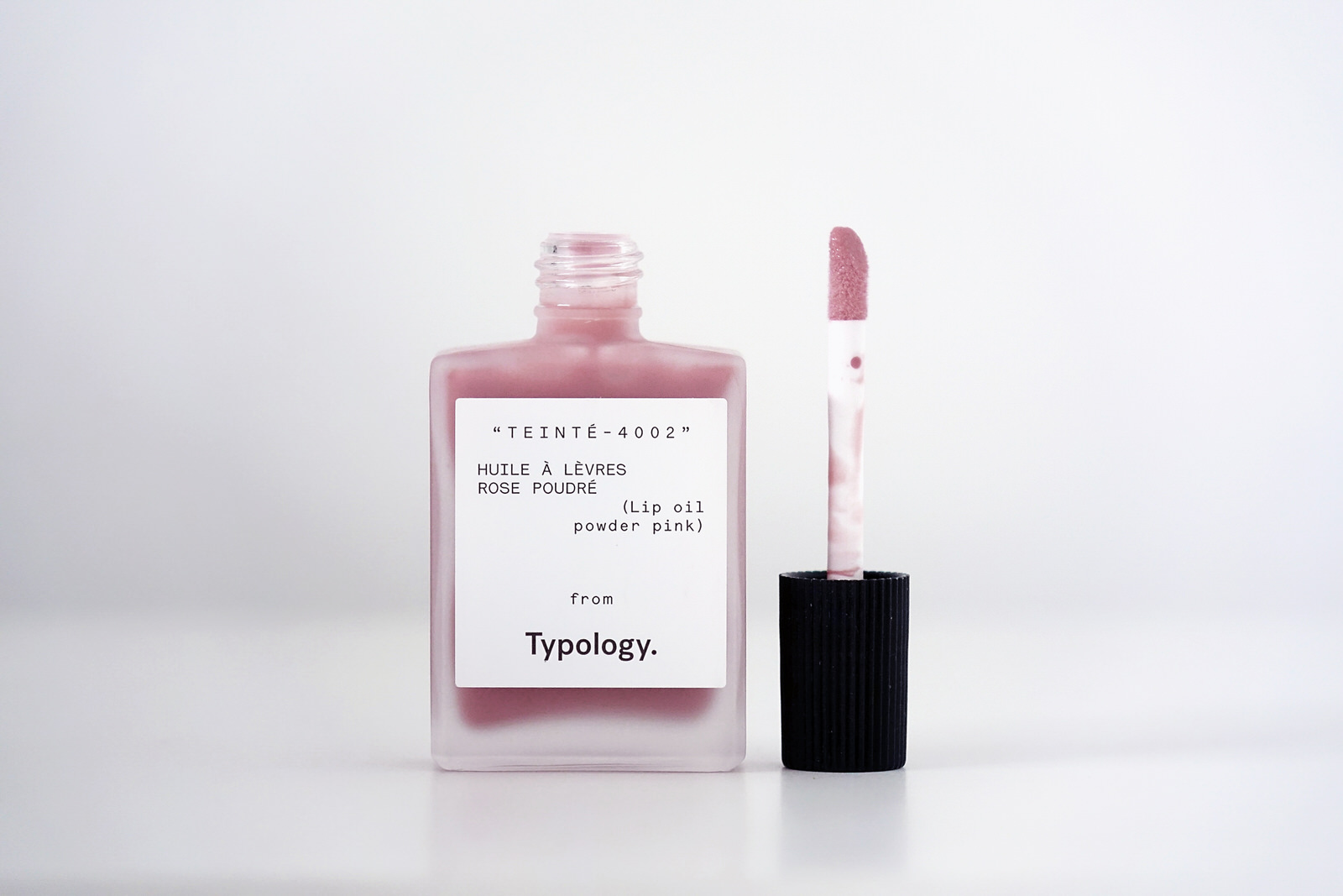 Les soins Typology pour illuminer e regard