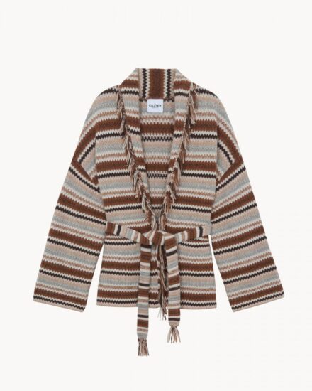 Les looks de Karine Le Marchand dans l'amour est dans le pré