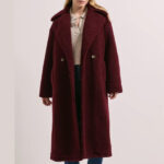 Les looks de Karine Le Marchand dans l'amour est dans le pré